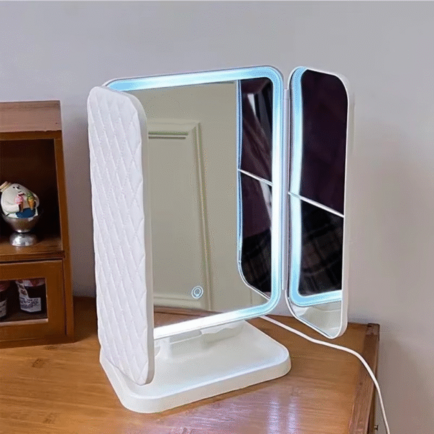 Miroir de Maquillage LED Tri-Volet – Grossissement Haute Précision